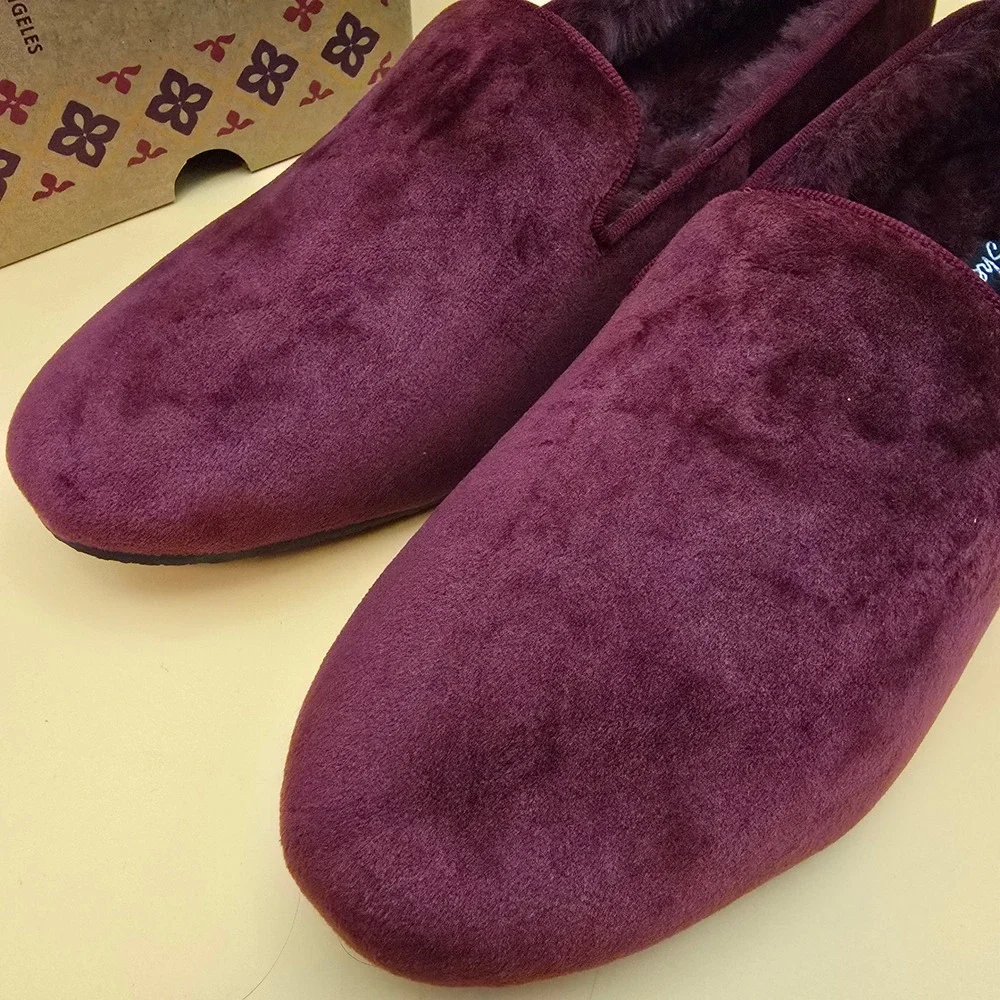Skechers Cleo Cozy Loafer Fancy Dreamer Burgundy Faux Fur Flats Loafer Womens 8